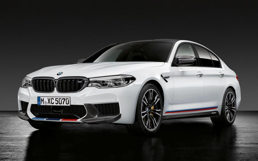 BMW M5 with M Performance Parts (F90) (WW) '2018